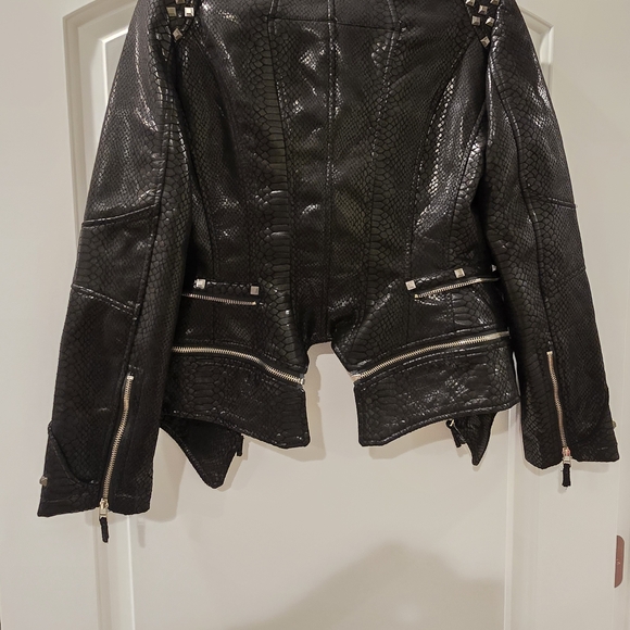 Fashion Brand Company Black Textured Leather Jacket - Picture 6 of 7